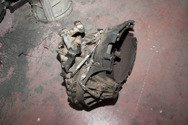 FORD TRANSİT T 350 ÇIKMA PARÇA  ÖNDEN ÇEKER V347 ŞANZIMAN